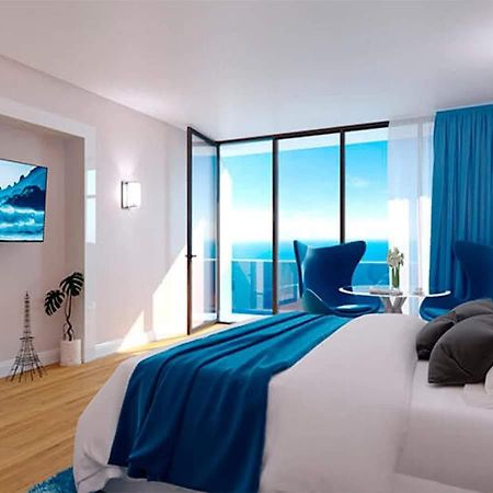 Orbi City Black Sea View Aparthotel Batumi Bagian luar foto
