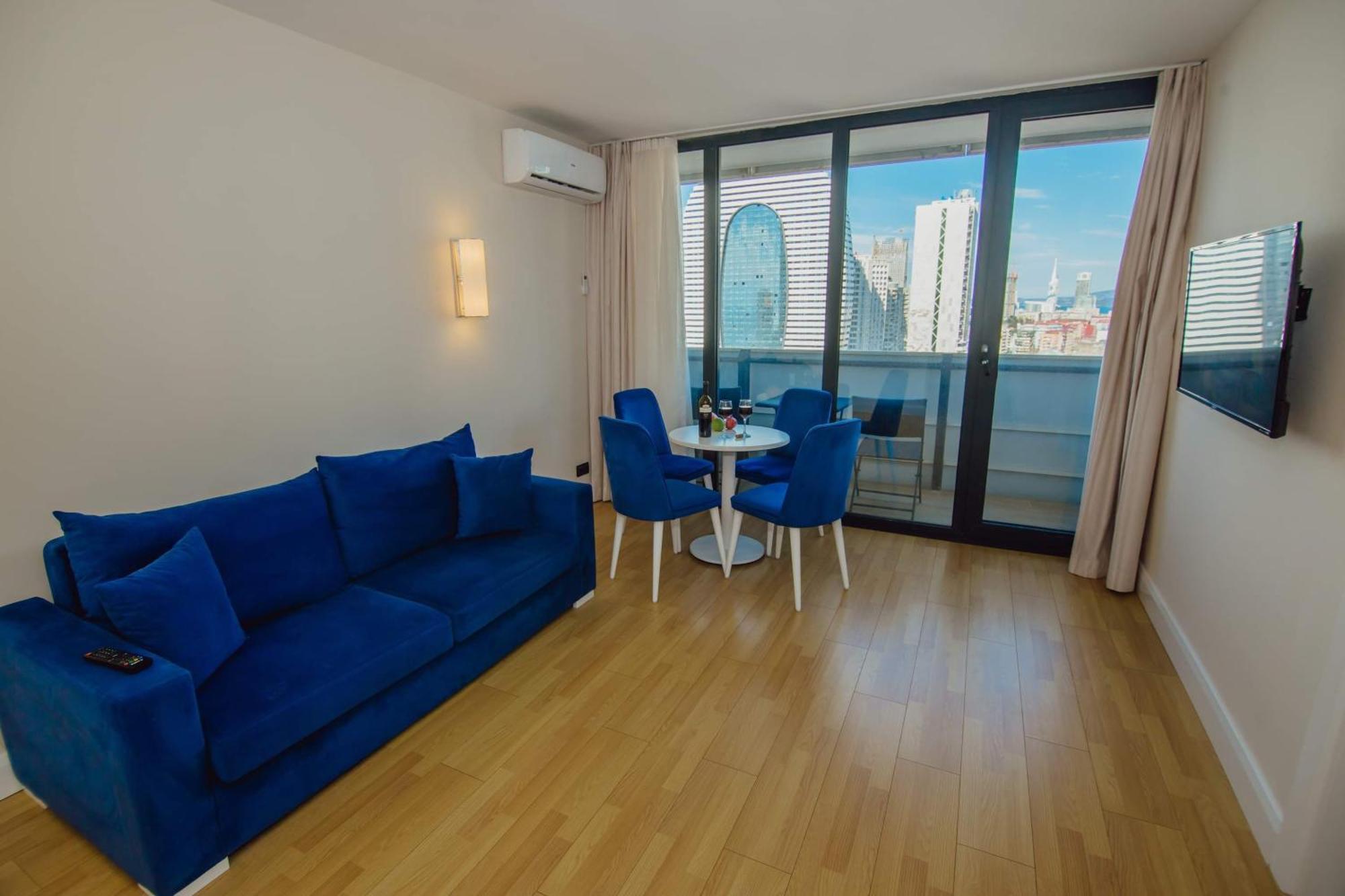 Orbi City Black Sea View Aparthotel Batumi Bagian luar foto