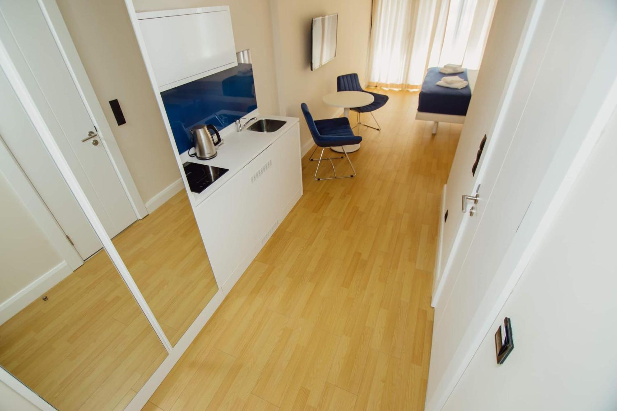 Orbi City Black Sea View Aparthotel Batumi Bagian luar foto