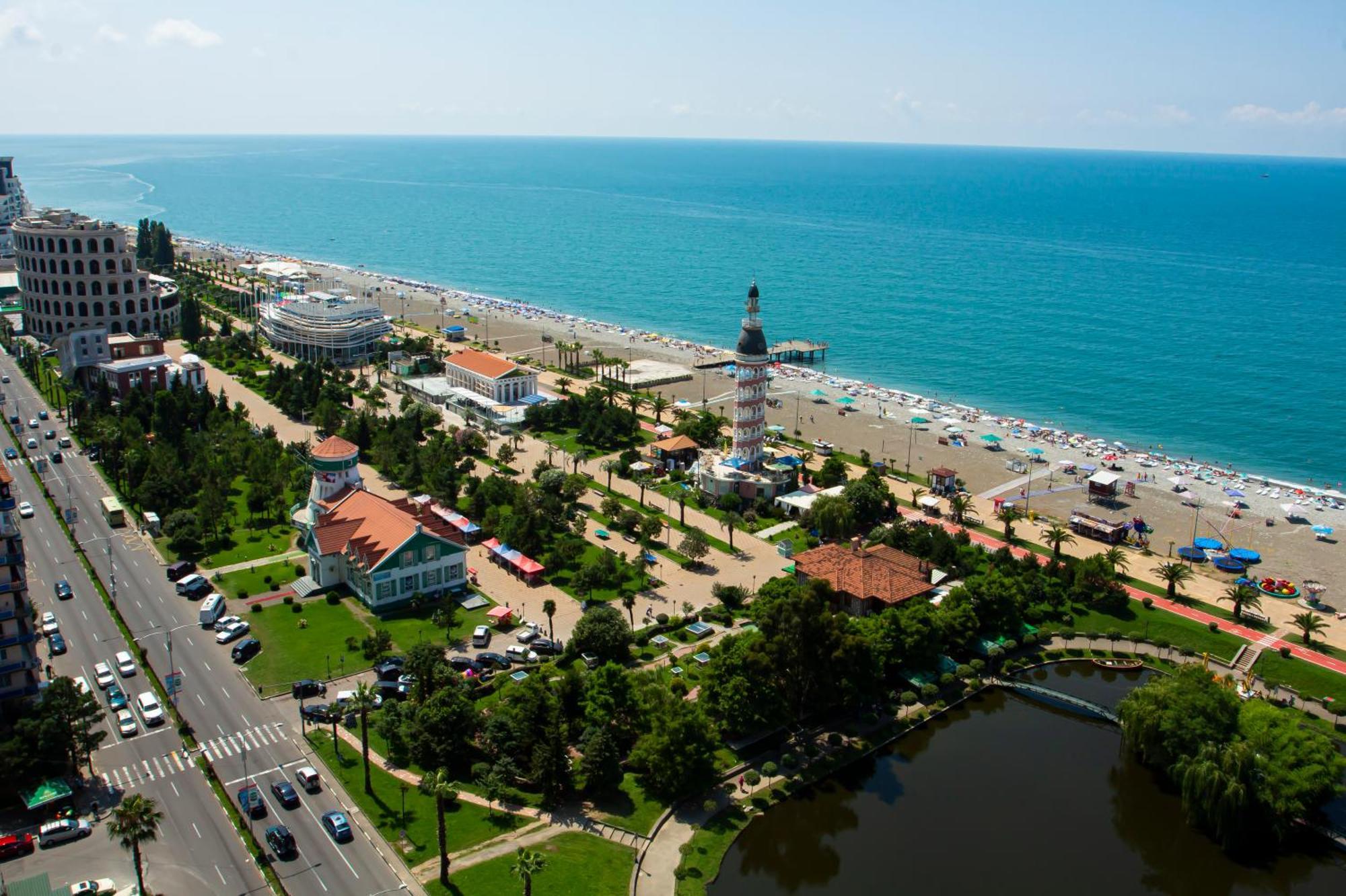 Orbi City Black Sea View Aparthotel Batumi Bagian luar foto